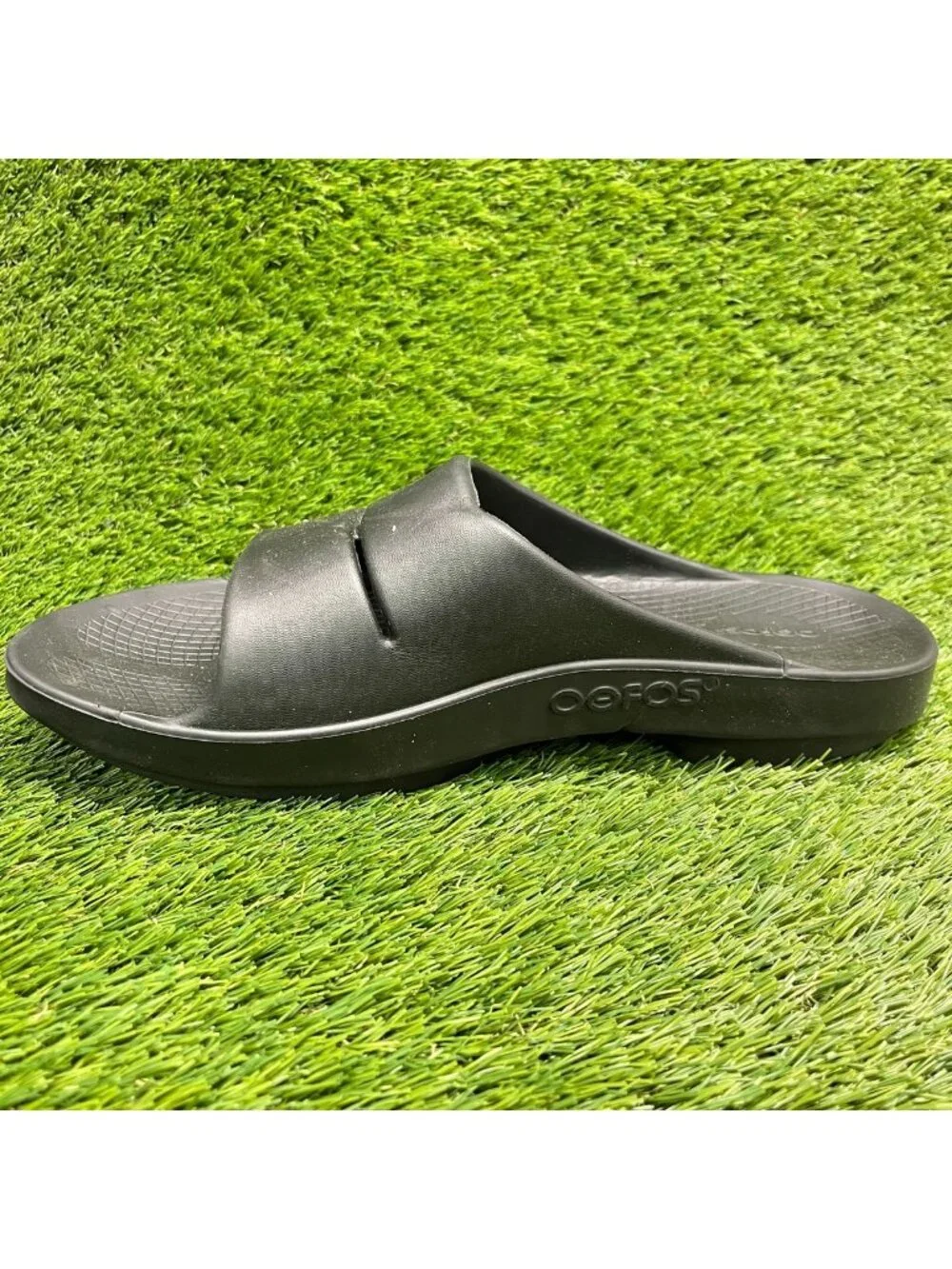 Oofos OOahh Mens Size 13 All Black Beach Walking Outdoor Recovery Slide Sandals